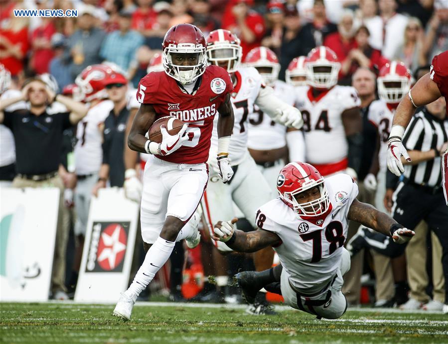 (SP)U.S.-PASADENA-FOOTBALL-ROSE BOWL