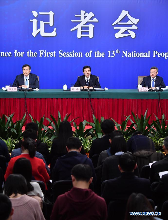 (TWO SESSIONS)CHINA-BEIJING-NPC-PRESS CONFERENCE-COMMERCE (CN)