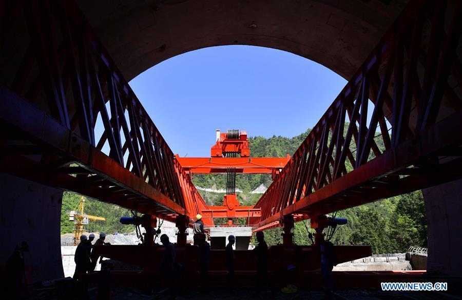 #CHINA-HUBEI-EXPRESSWAY-CONSTRUCTION (CN)