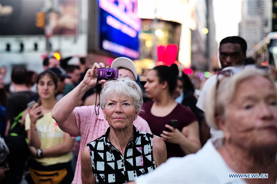 U.S.-NEW YORK-MANHATTANHENGE