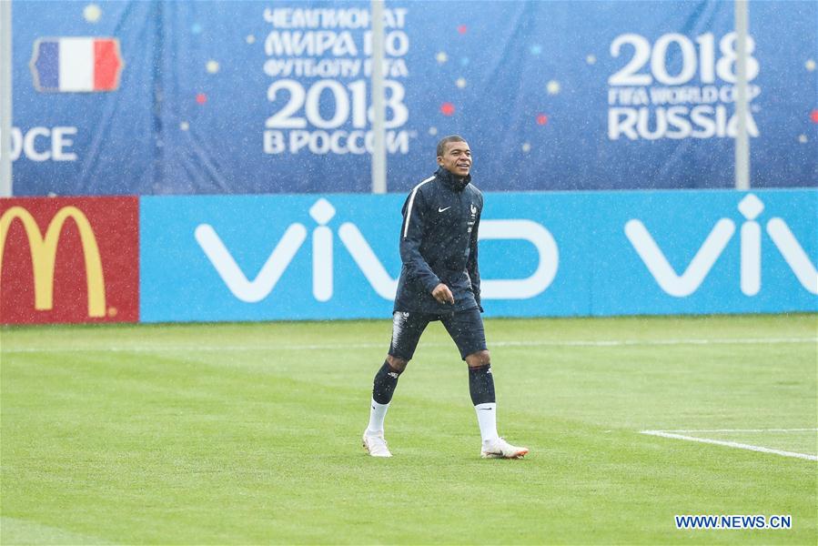 (SP)RUSSIA-MOSCOW-SOCCER-WORLD CUP-FRANCE-TRAINING