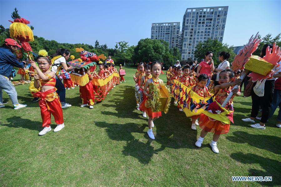 CHINA-ZHEJIANG-DRAGON BOAT FESTIVAL-ACTIVITY (CN)