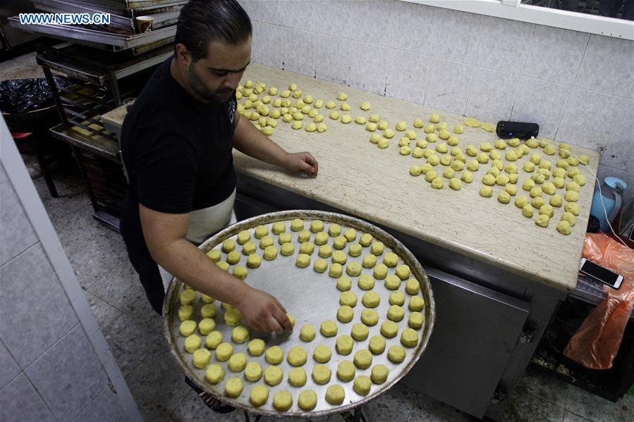 MIDEAST-JERUSALEM-EID AL-FITR-PREPARATION