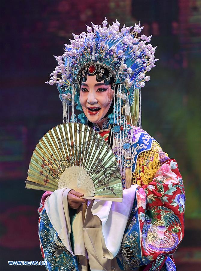 CHINA-XINBEI CITY-ARTISTIC PERFORMANCE (CN)