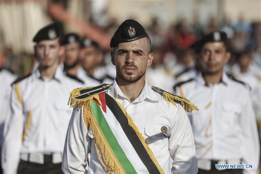 MIDEAST-GAZA CITY-MILITARY-GRADUATION CEREMONY