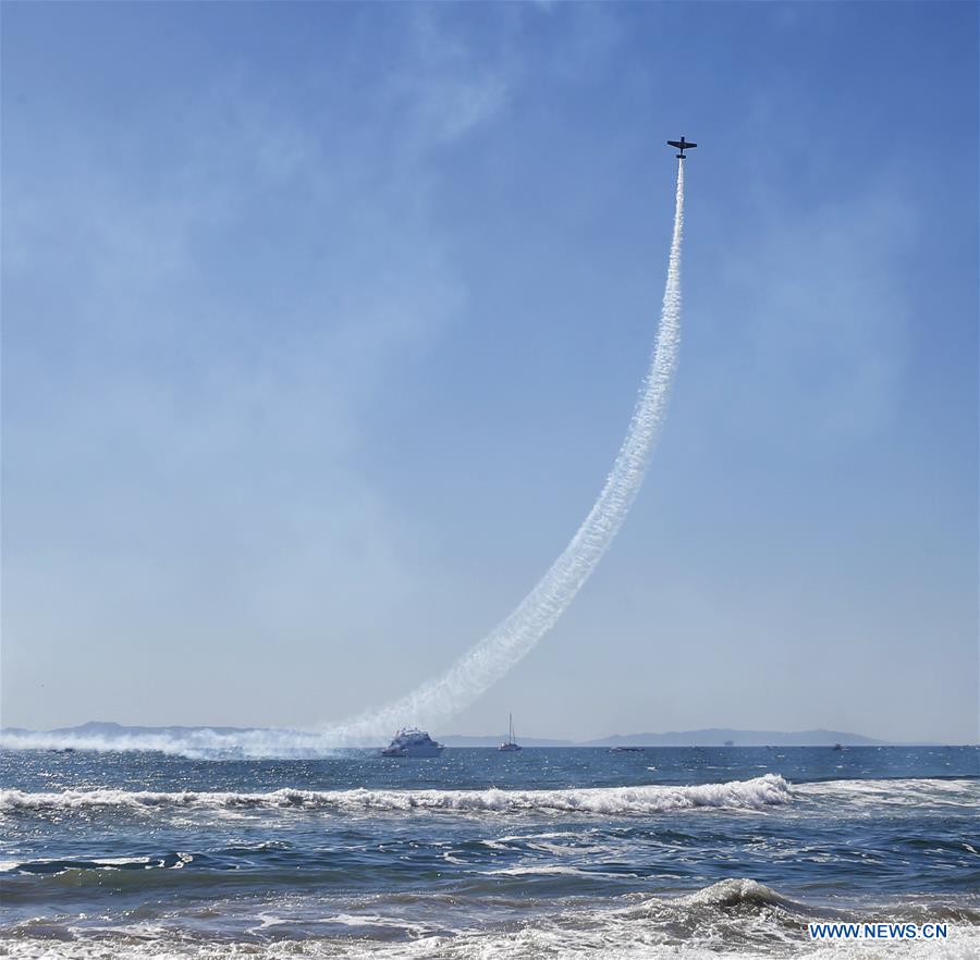 U.S.-HUNTINGTON BEACH-AIRSHOW