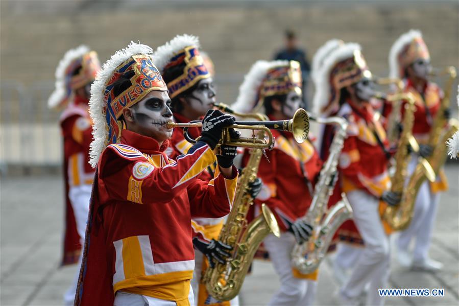 MEXICO-MEXICO CITY-DAY OF THE DEAD-PARADE