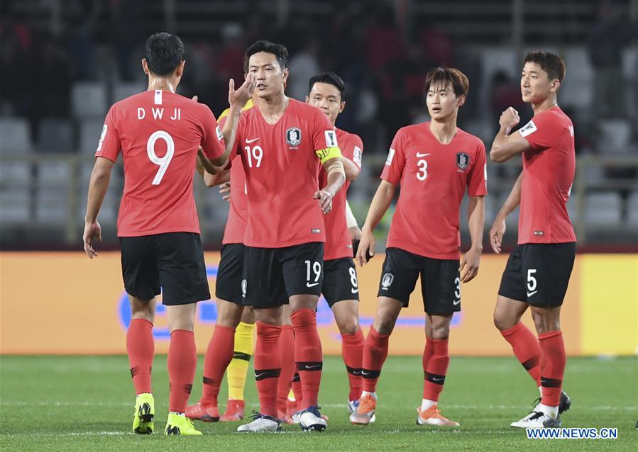 (SP)UAE-ABU DHABI-FOOTBALL-ASIAN CUP-CHN VS KOR