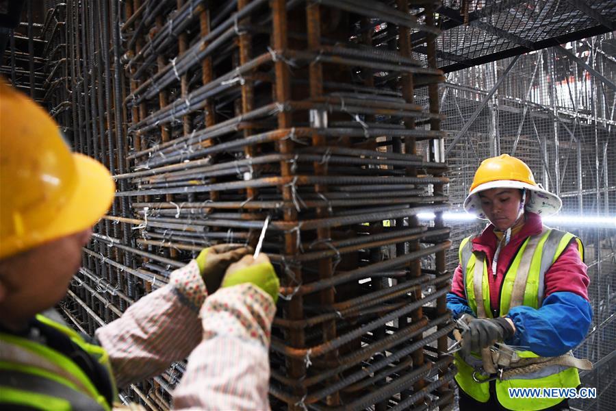 CHINA-CHONGQING-SKYSCRAPER-CONSTRUCTION (CN)