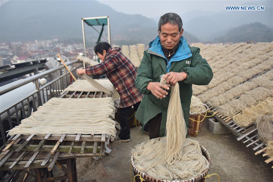 CHINA-NOODLES MAKING (CN)