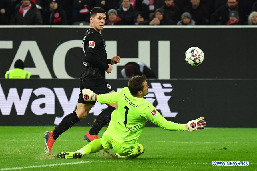 (SP)GERMANY-DUSSELDORF-SOCCER-BUNDESLIGA-FRANKFURT VS DUSSELDORF