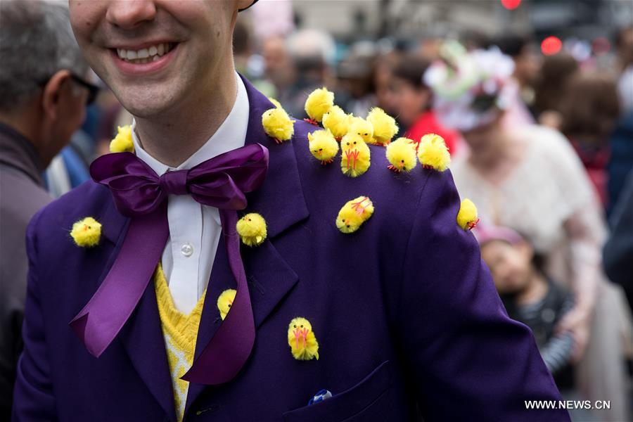 U.S.-NEW YORK-EASTER PARADE-BONNET FESTIVAL