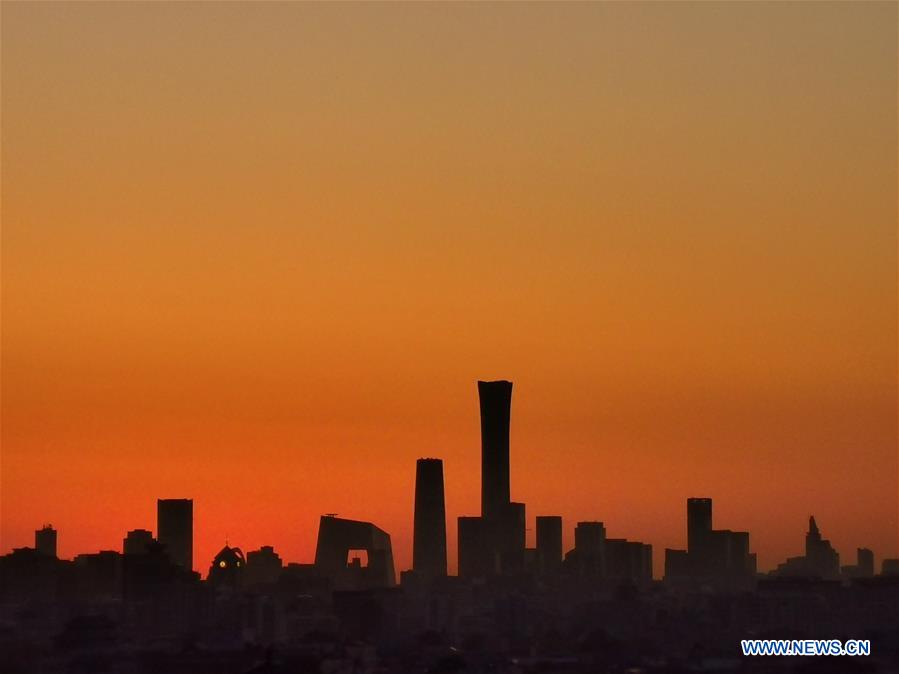 (BeijingCandid)CHINA-BEIJING-MORNING GLOW (CN)