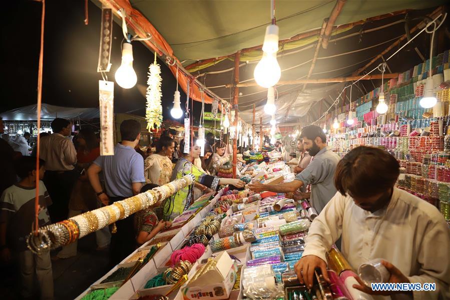 PAKISTAN-ISLAMABAD-EID AL-FITR-SHOPPING