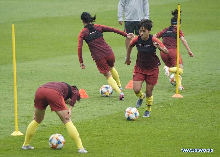 (SP)FRANCE-LE HAVRE-2019 FIFA WOMEN'S WORLD CUP-ROUND OF 16-CHINA-TRAINING SESSION