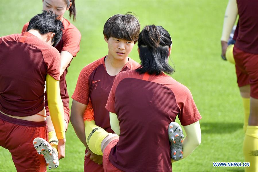 (SP)FRANCE-FABREGUES-2019 FIFA WOMEN'S WORLD CUP-ROUND OF 16-CHINA-TRAINING SESSION