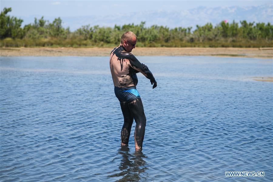 CROATIA-NIN-MUD BATH