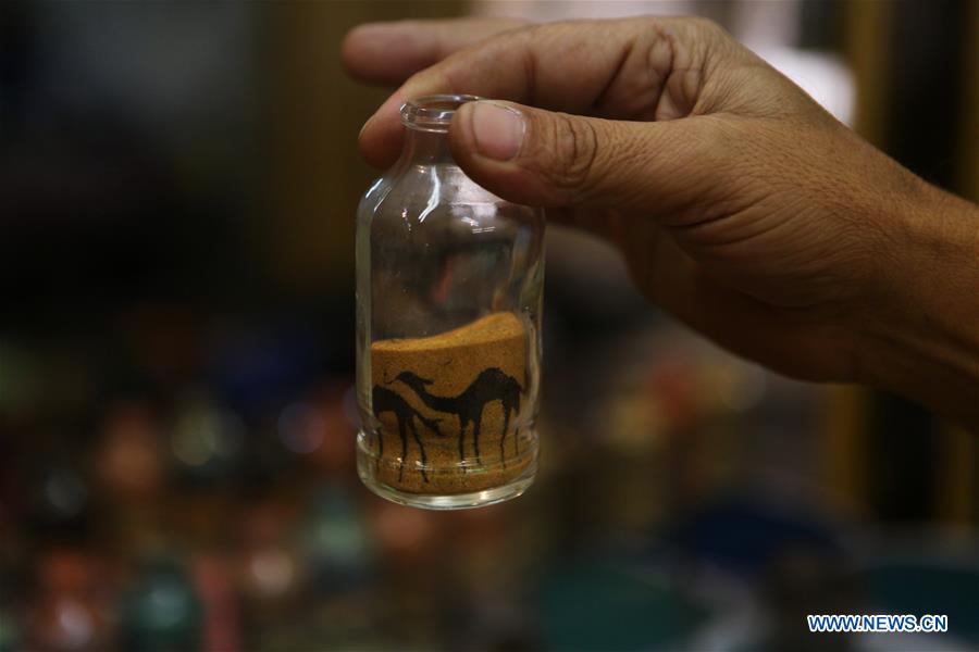 MIDEAST-HEBRON-HANDICRAFTS-SAND ART BOTTLES-SOUVENIRS