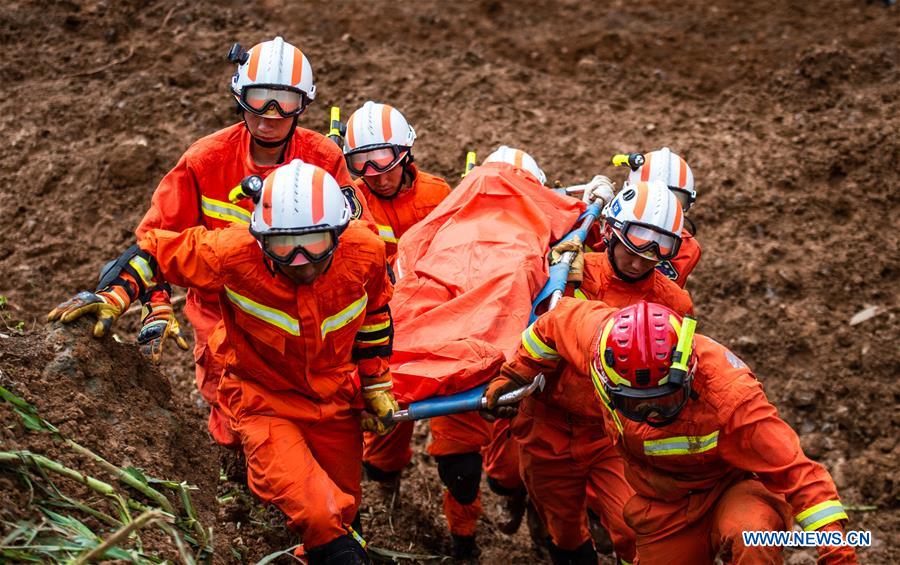 CHINA-GUIZHOU-SHUICHENG-LANDSLIDE-RESCUE WORK (CN)