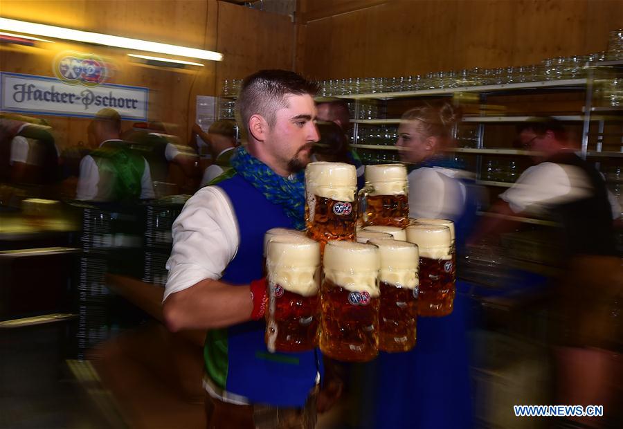 GERMANY-MUNICH-OKTOBERFEST-OPENING