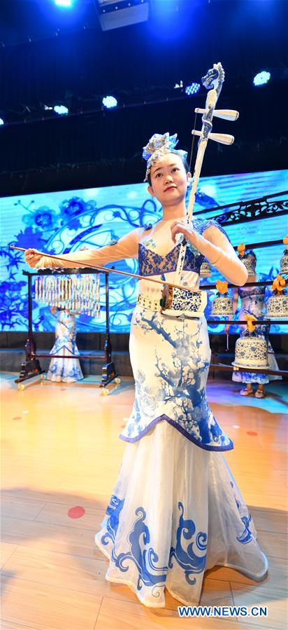 CHINA-JIANGXI-PORCELAIN MUSIC INSTRUMENT (CN)