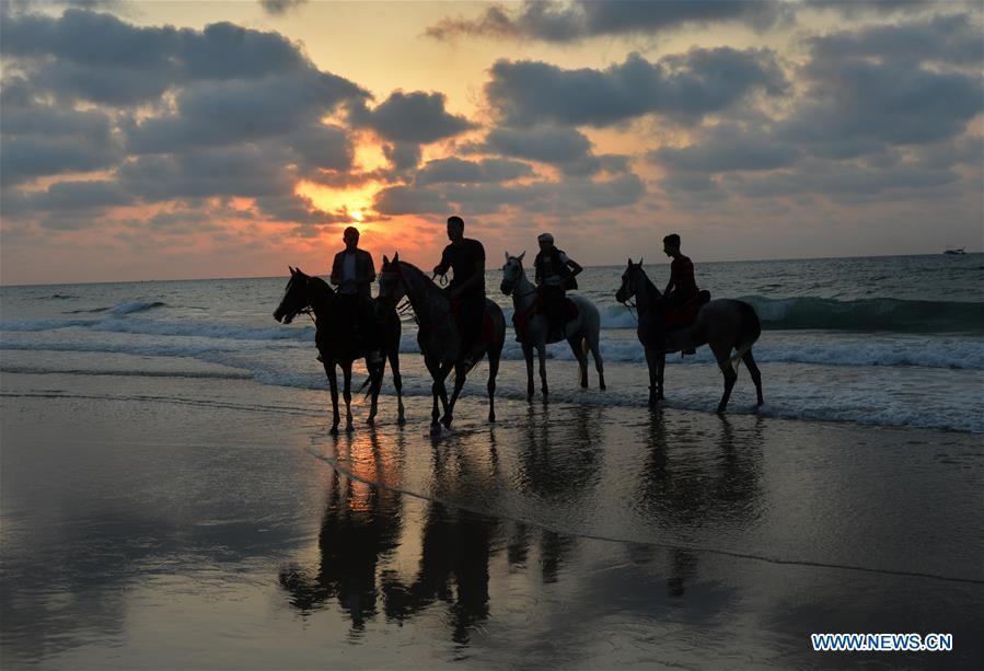 MIDEAST-GAZA-SUNSET