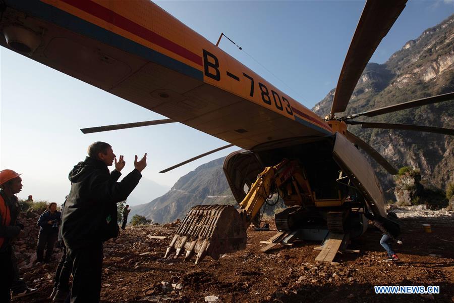 CHINA-SICHUAN-ROAD CONSTRUCTION-MI-26 HELICOPTER (CN)