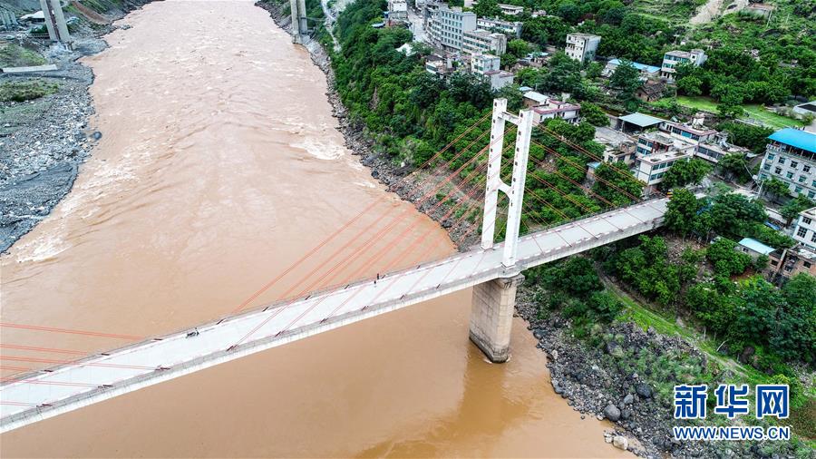 （壮丽70年·奋斗新时代——记者再走长征路·图文互动）（8）七天七夜，惊心动魄——皎平渡口永不消失的红色记忆