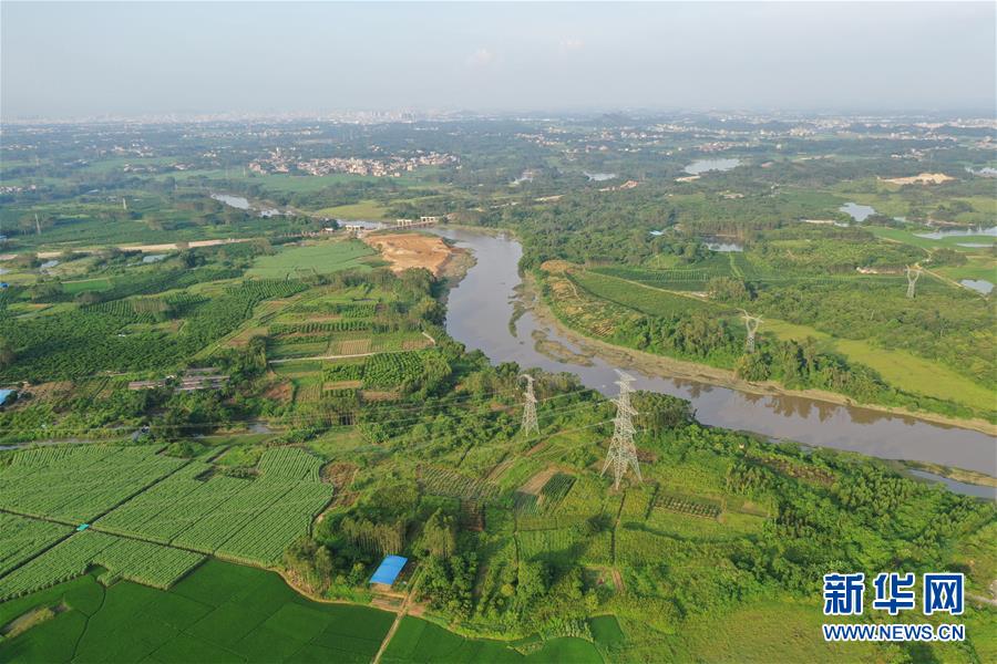 （壮丽70年 奋斗新时代——推动高质量发展调研行·图文互动）（1）亮出一江清水优质“成绩单”——广西重点流域水环境综合治理观察