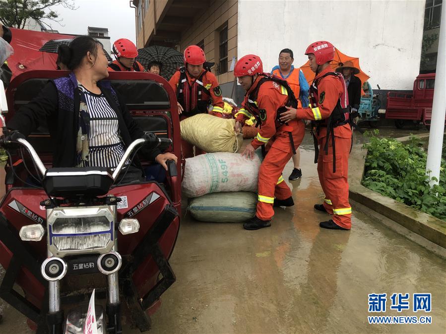 （防汛抗洪·图文互动）（1）王家坝，你还好吗？——二探“千里淮河第一闸”开闸后的水中庄台