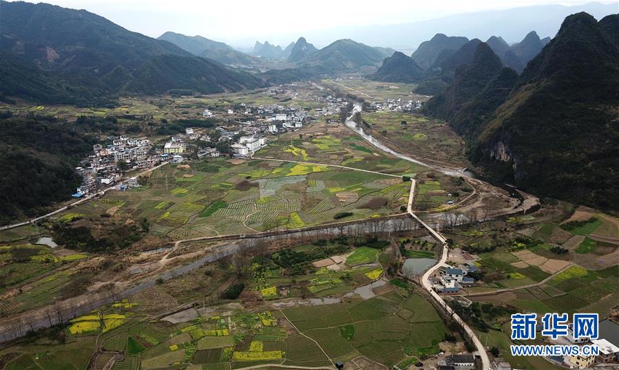 十八大以来，习近平反复强调“绿水青山”